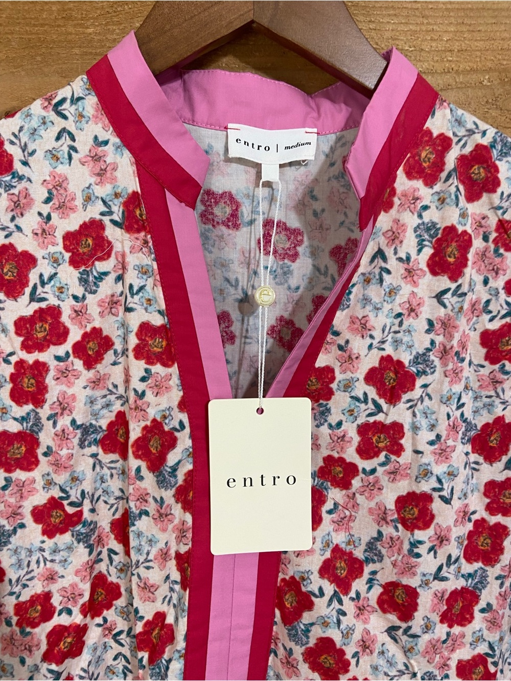 Entro Red Floral Puff-Sleeve Dress - Pink Trim - Picture 3 of 7
